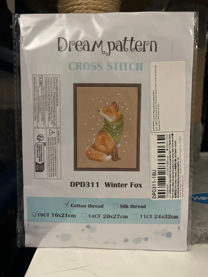 Buyer photo of the Winter Fox kit pouch with the DPD311 design and the 18CT box checked on the label
